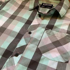 Men’s Zoo York button down dress shirt
